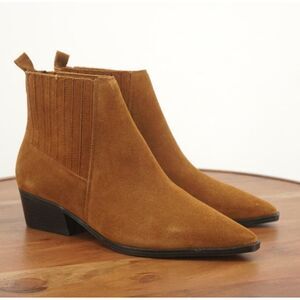 Marc Fisher LTD Womens Yarita Chelsea Boots Pointed Toe Tan Brown Suede 8 M